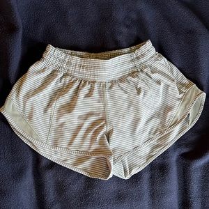 Lululemon hottie hot shorts